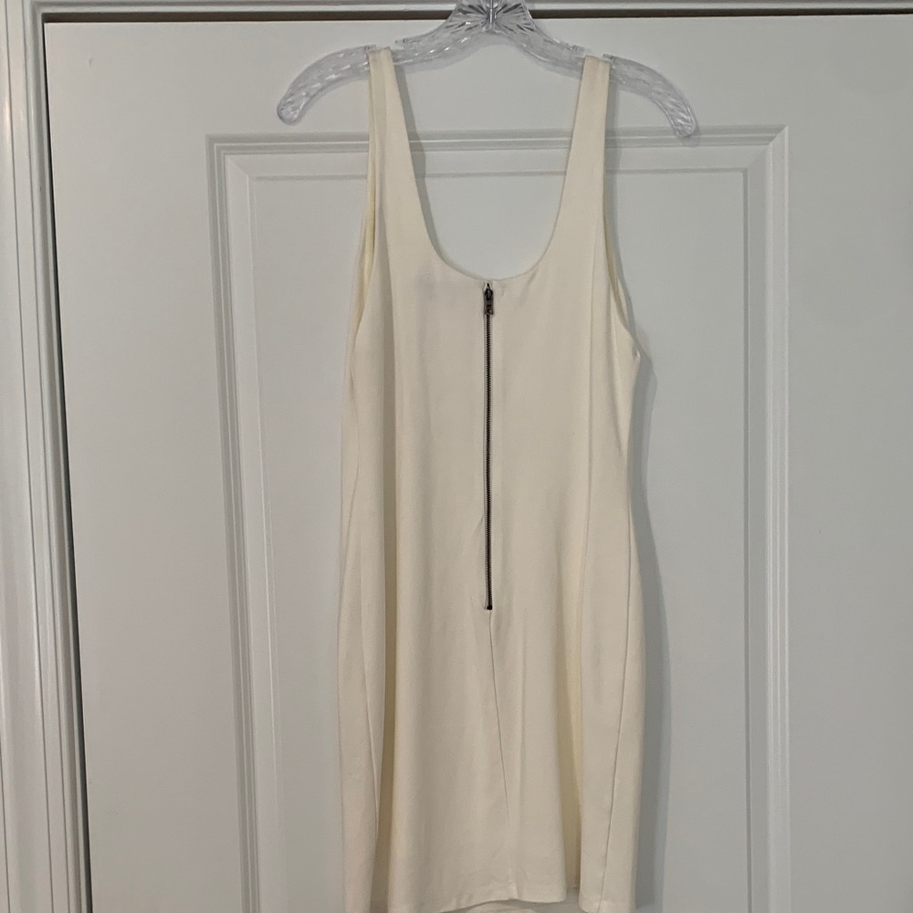 Alice + Olivia James mini  Sleeveless Dress ivory lined - Picture 7 of 11